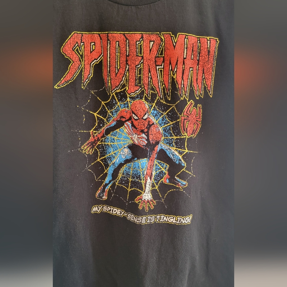 Marvel Spiderman T-Shirt Size XL - Picture 2 of 5